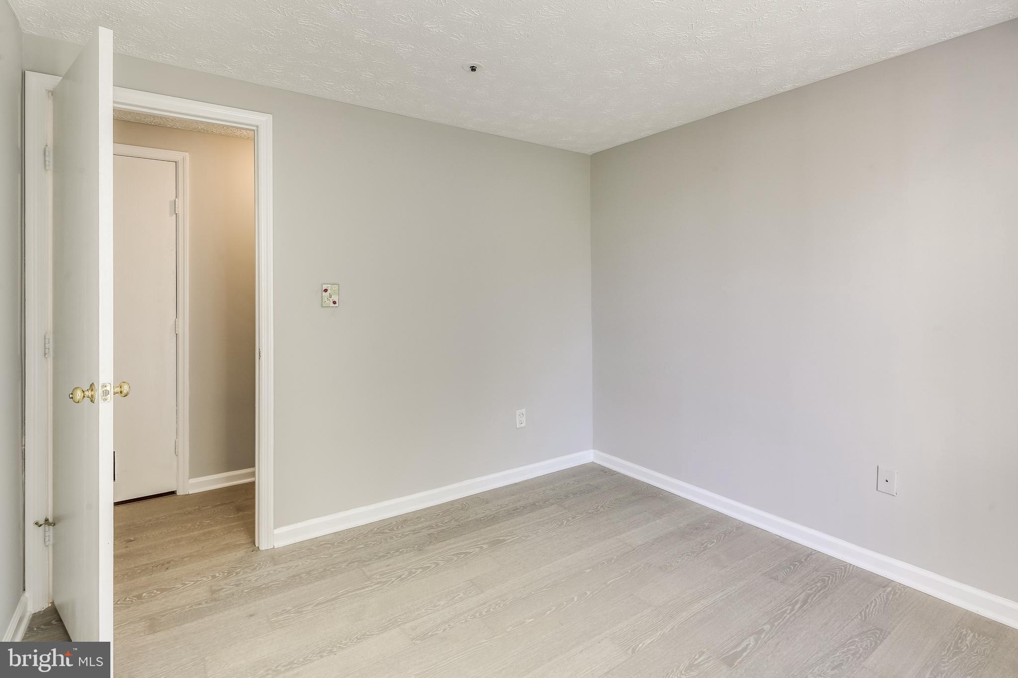 6375 Greenfield Road, Unit 1504 Elkridge, MD 21075 - Photo 21 of 27 Bedroom 2
