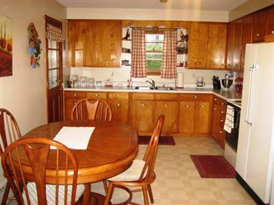 3522 North 3rd Street Clinton, IA 52732 - Photo 3 of 20 Gallery Image 3