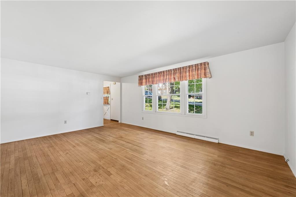 690 Blue Ridge Road Pittsburgh, PA 15239 - Photo 14 of 33