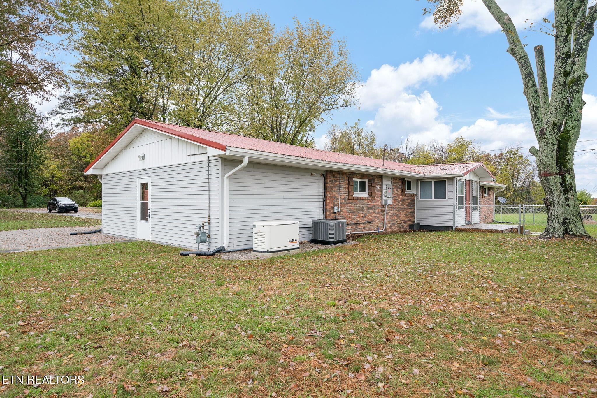 74 Farmer Road Crossville, TN 38571 - Photo 33 of 41