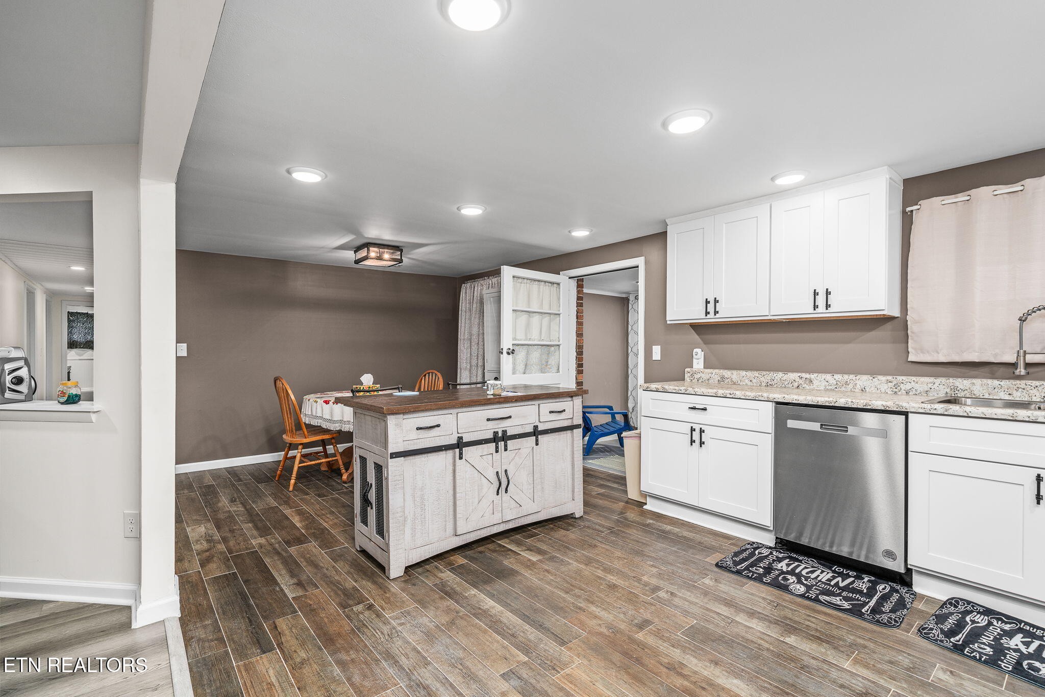 74 Farmer Road Crossville, TN 38571 - Photo 7 of 41