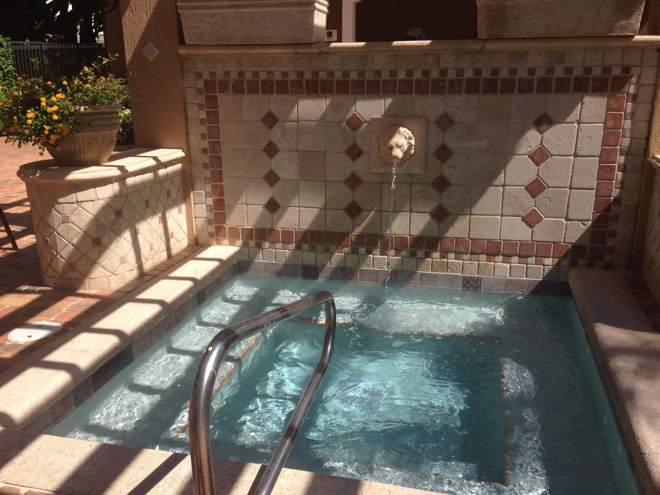 616 Clearwater Park Road, Unit 413 West Palm Beach, FL 33401 - Photo 19 of 21 a view of entryway