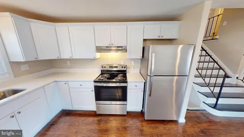 $469,900 | 1616 Debra Drive, Waldorf, MD 20601