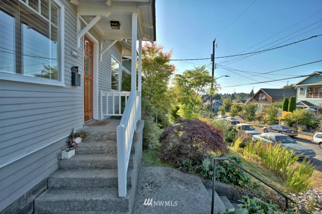 119 North 81st Street Seattle, WA 98103 - Photo 2 of 15 Gallery Image 2