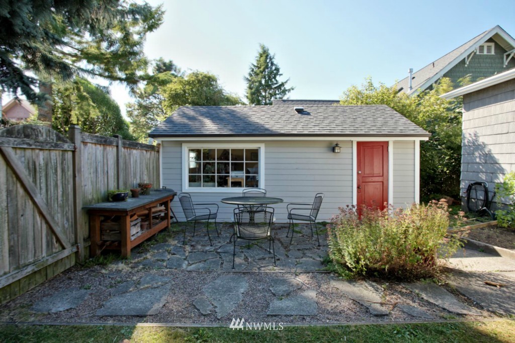 119 North 81st Street Seattle, WA 98103 - Photo 13 of 15 Gallery Image 13