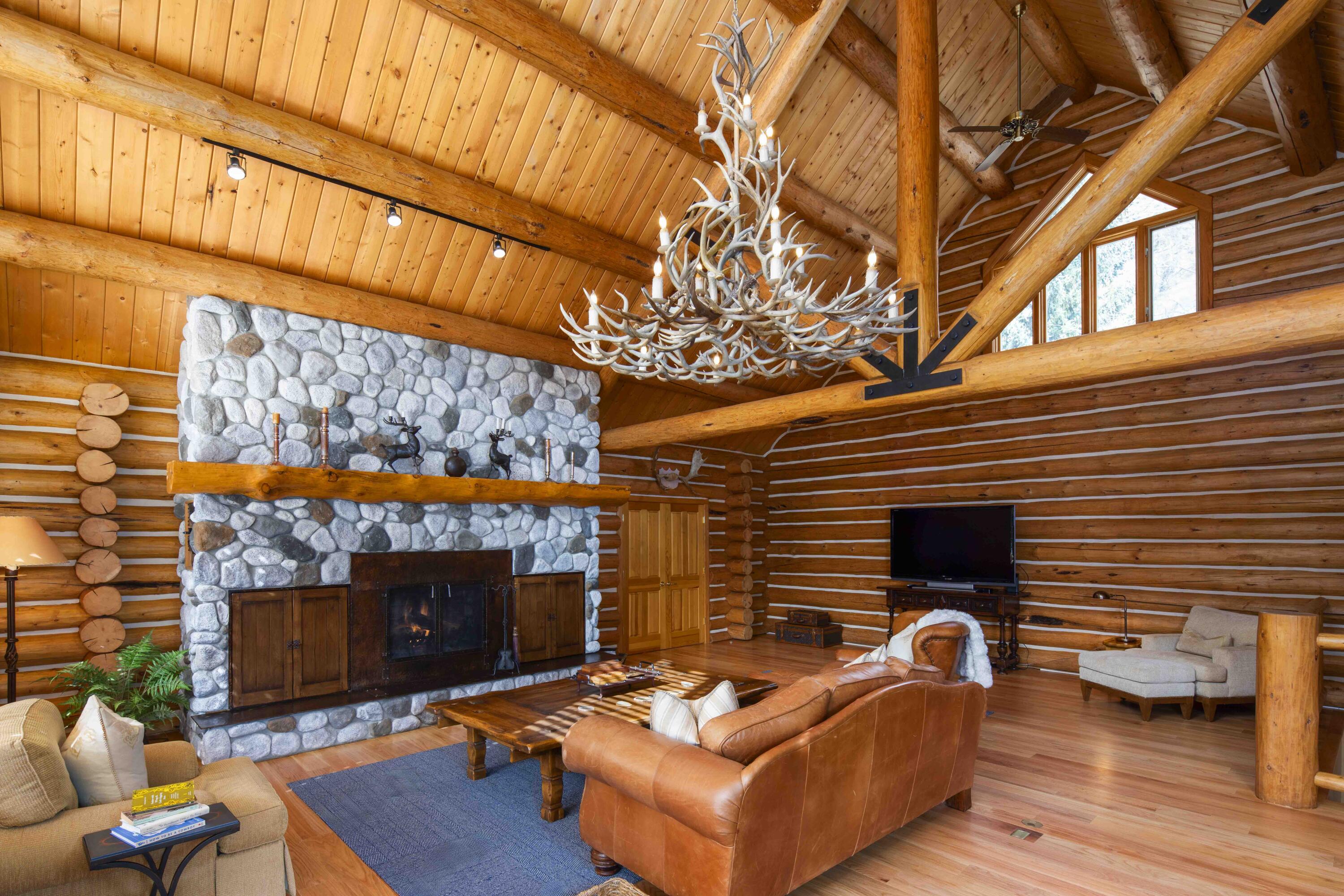 340 Lloyd Court Ketchum, ID 83340 - Photo 6 of 29 340 Lloyd Court - Ground - 39-Edit