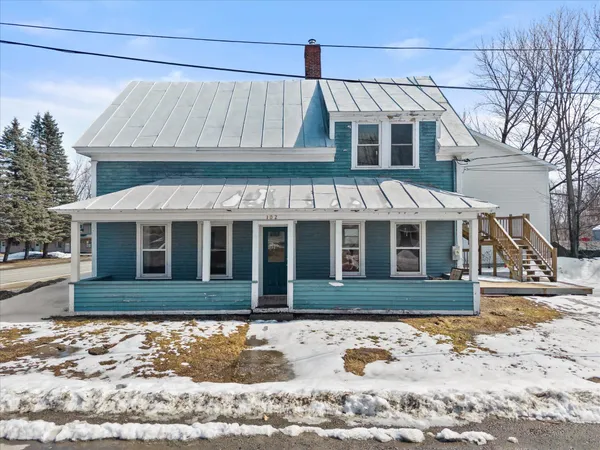 $219,000 | 102 Thomas McClellan Road, Farmington, ME 04938