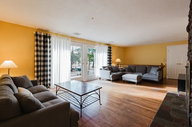 $979,500 | 702 Blue Hill Avenue, Milton, MA 02186