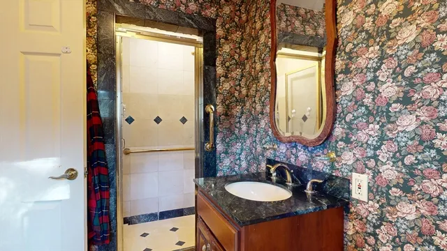 $979,500 | 702 Blue Hill Avenue, Milton, MA 02186