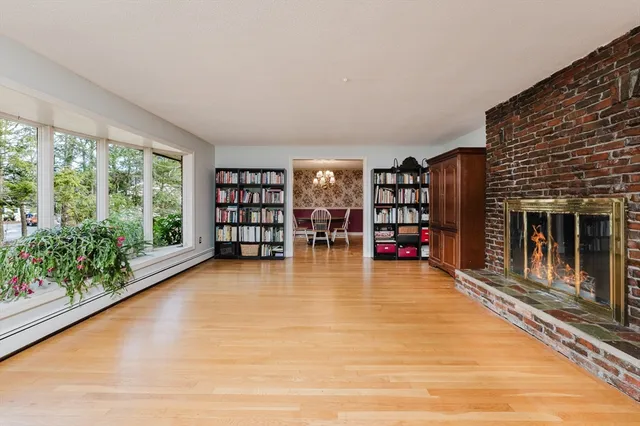 $979,500 | 702 Blue Hill Avenue, Milton, MA 02186