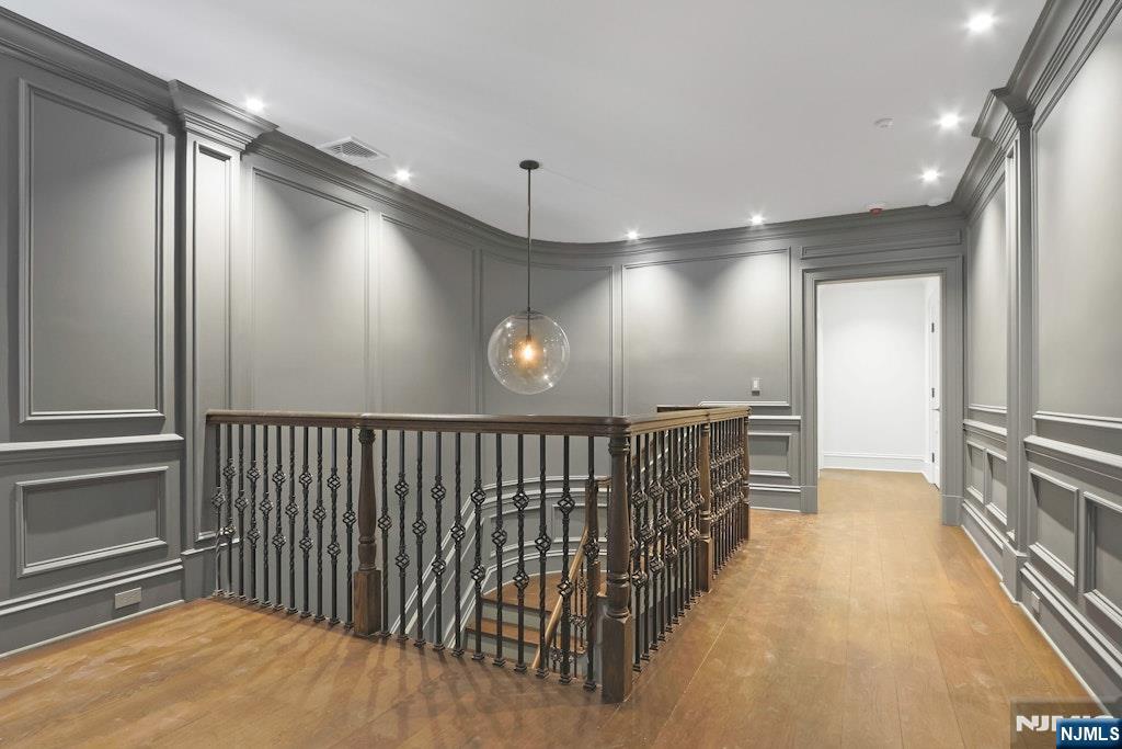 10 Frick Drive Alpine, NJ 07620 - Photo 18 of 28 a view of hallway