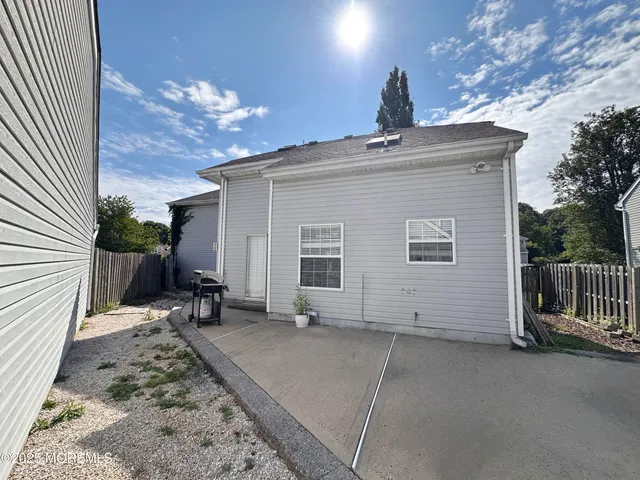 $669,900 | 141 Kentucky Way, Freehold, NJ 07728