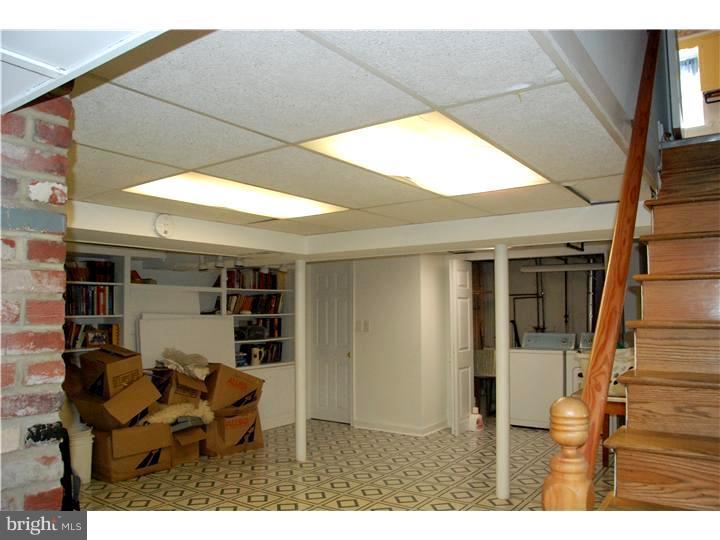 230 Harrogate Road Wynnewood, PA 19096 - Photo 7 of 12