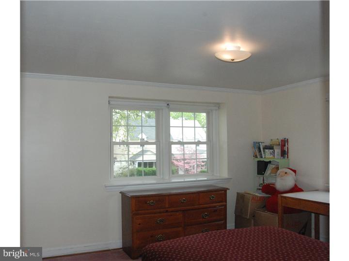 230 Harrogate Road Wynnewood, PA 19096 - Photo 10 of 12