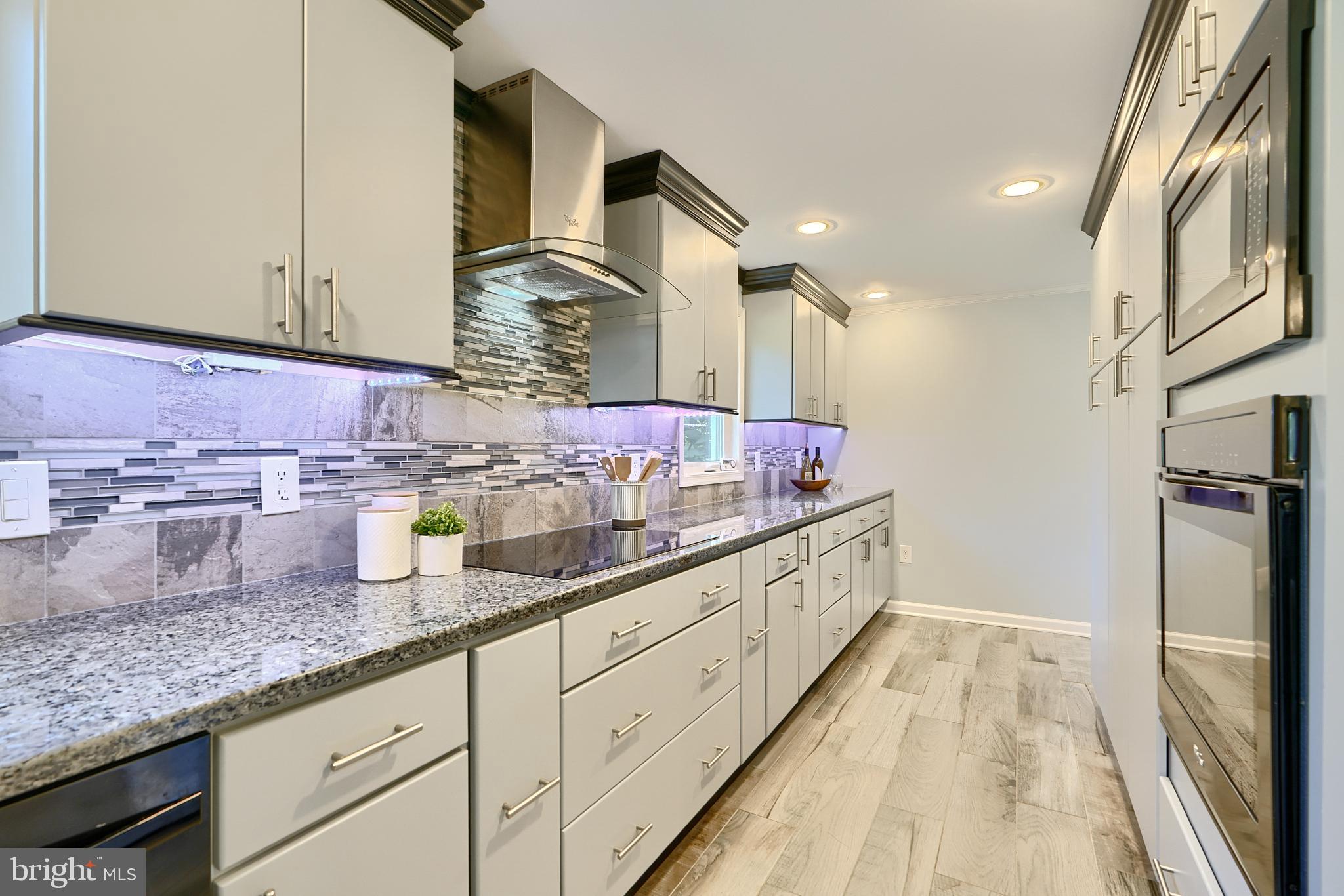 13264 Hunt Ridge Road Ellicott City, MD 21042 - Photo 13 of 42 Gallery Image 13