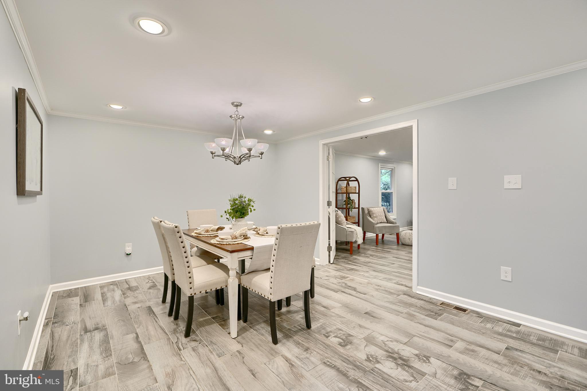 13264 Hunt Ridge Road Ellicott City, MD 21042 - Photo 8 of 42 Gallery Image 8