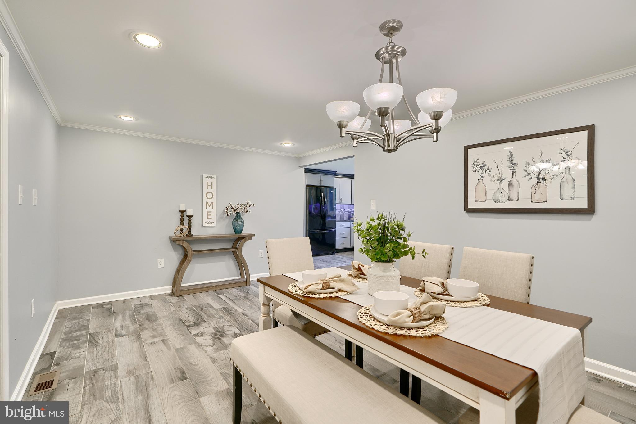 13264 Hunt Ridge Road Ellicott City, MD 21042 - Photo 9 of 42 Gallery Image 9