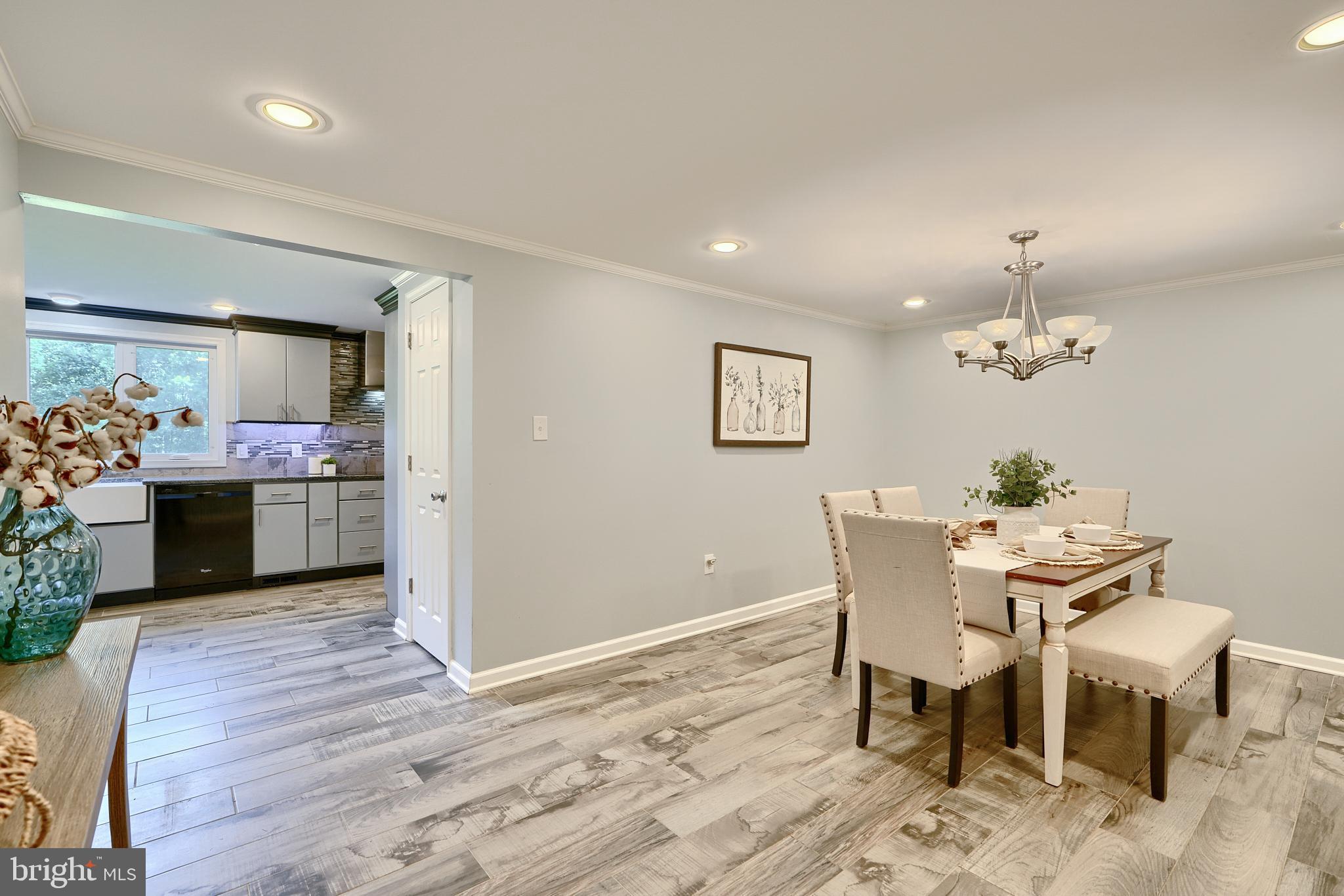 13264 Hunt Ridge Road Ellicott City, MD 21042 - Photo 10 of 42 Gallery Image 10