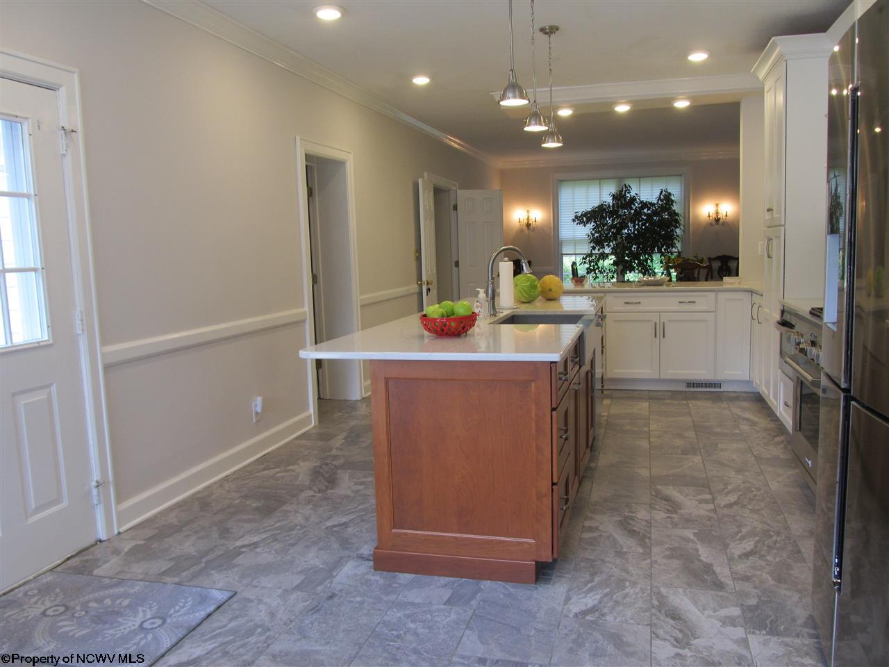 1246 Country Club Road Clarksburg, WV 26301 - Photo 10 of 19 Gallery Image 10