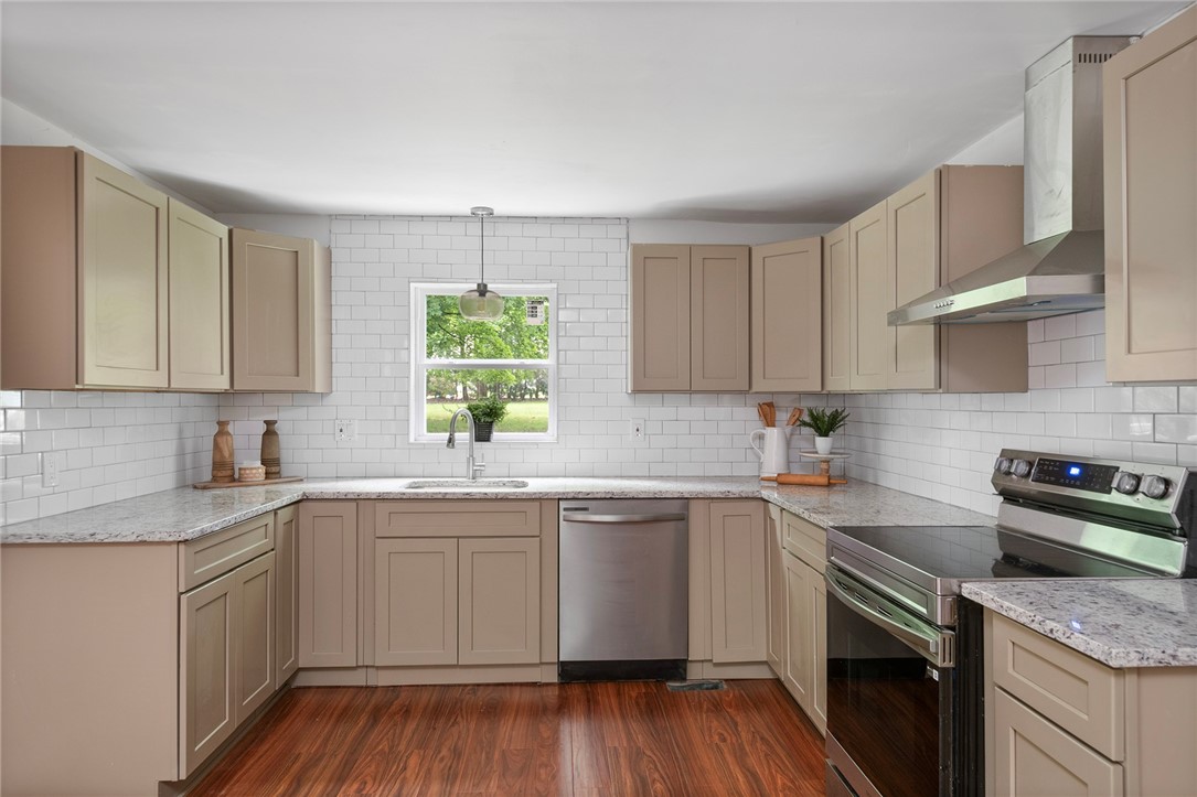 22 Reservoir Road Coventry, RI 02816 - Photo 12 of 48 Gallery Image 12