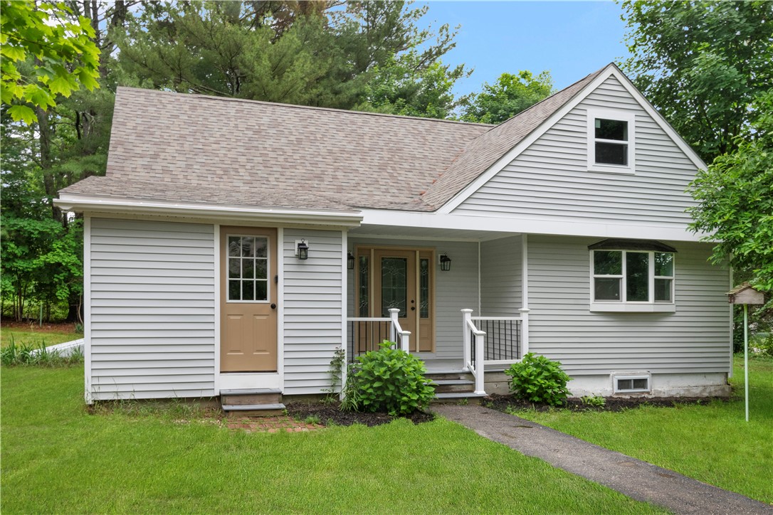 22 Reservoir Road Coventry, RI 02816 - Photo 4 of 48 Gallery Image 4
