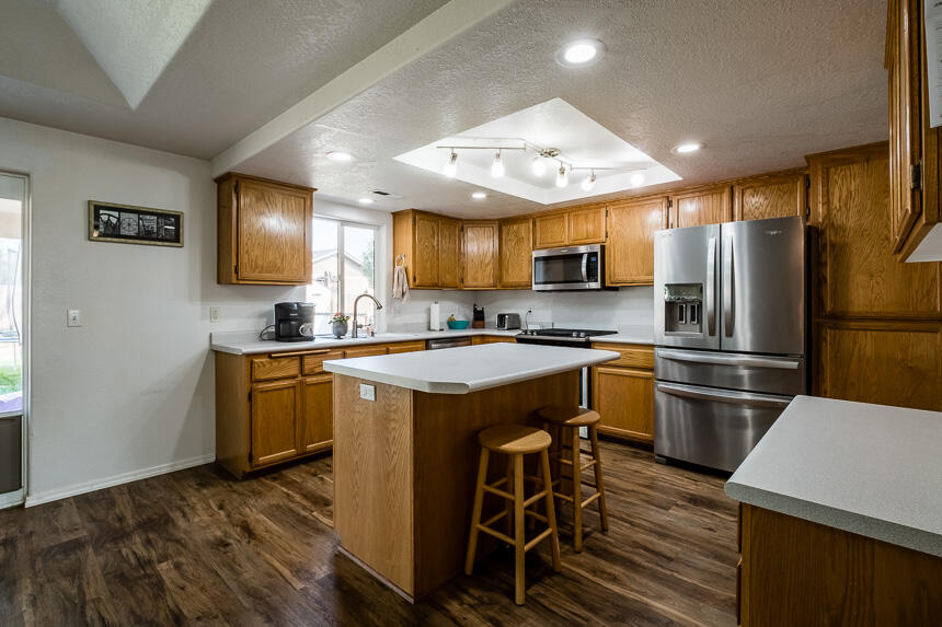 409 Montclair Way Eagle Point, OR 97524 - Photo 12 of 27 409 Montclair-13