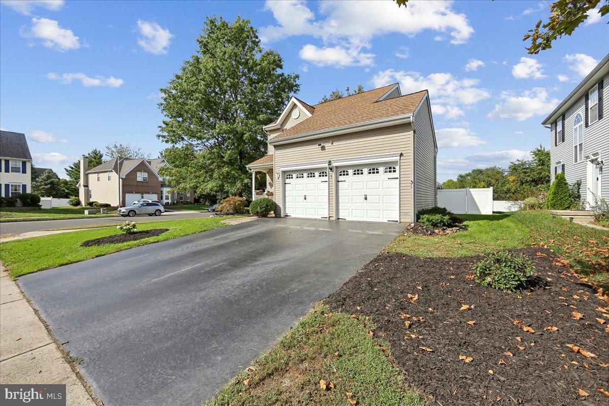 1 Clydesdale Drive Burlington, NJ 08016 - Photo 2 of 35