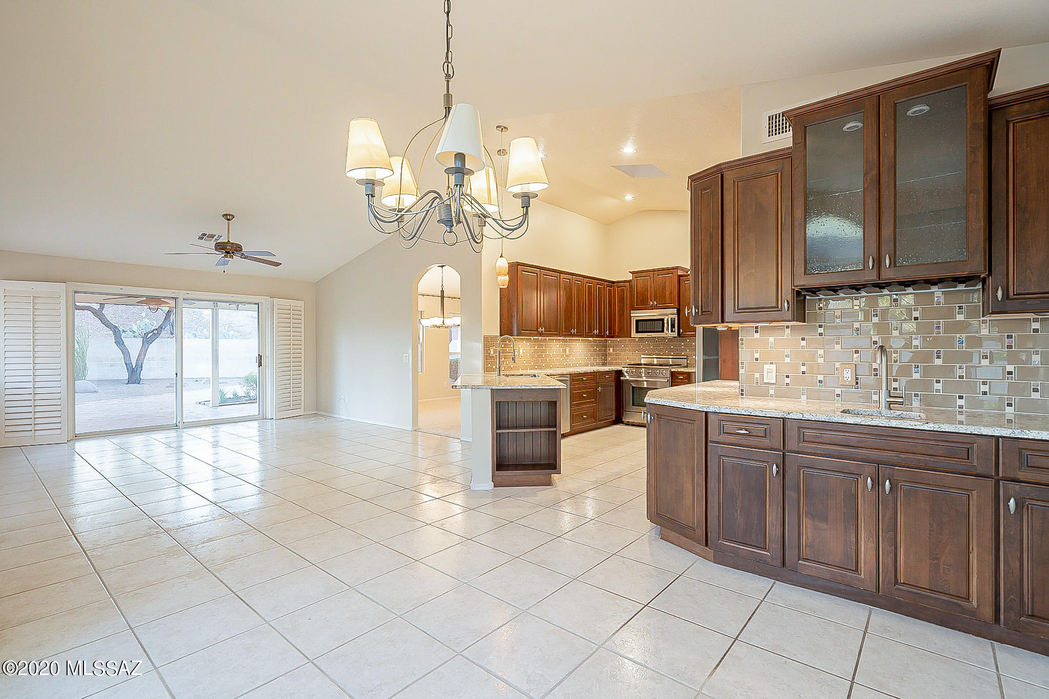 38182 South Stone Ridge Court Tucson, AZ 85739 - Photo 4 of 49