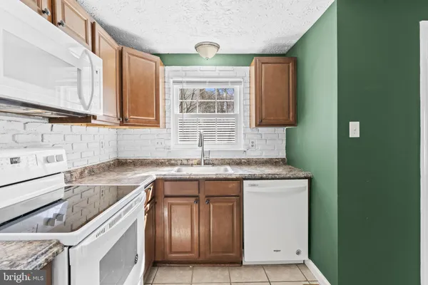 $2,195 | 4817 Kingfisher Court, Waldorf, MD 20603