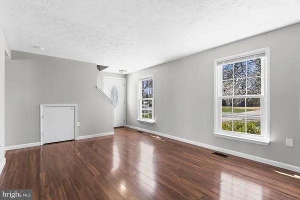 $2,195 | 4817 Kingfisher Court, Waldorf, MD 20603