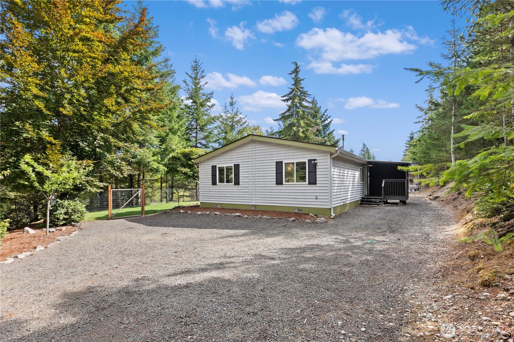 40 East Crimson Peak Road Belfair, WA 98528 - Photo 2 of 39 Gallery Image 2