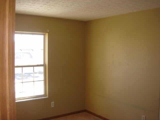 2993 Remington Ridge Road Columbus, OH 43232 - Photo 5 of 6 Gallery Image 5