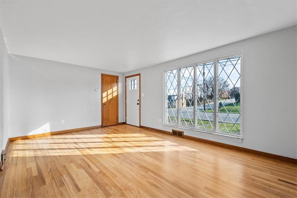 4516 Homestead Duquesne Road Homestead, PA 15120 - Photo 4 of 30 Gallery Image 4