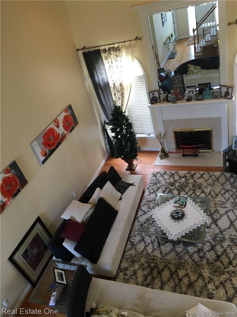 3697 Warwick Drive Rochester, MI 48309 - Photo 19 of 31 IMG_4425.JPG