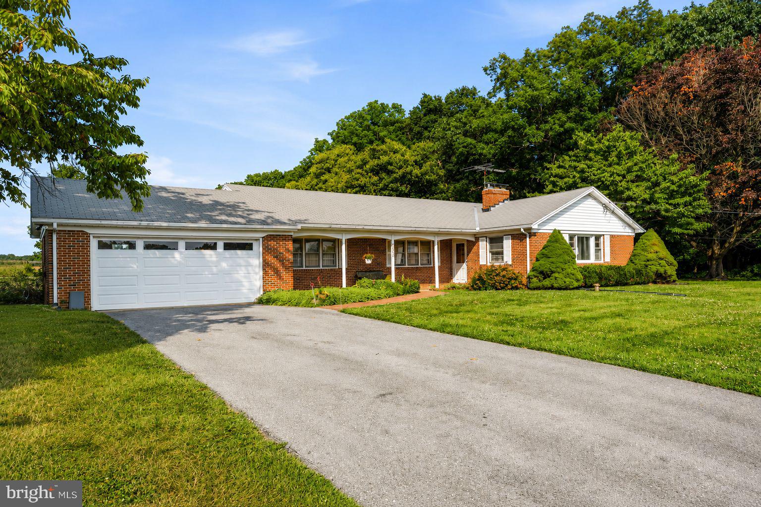 5049 Braddock Road Sykesville, MD 21784 - Photo 4 of 46