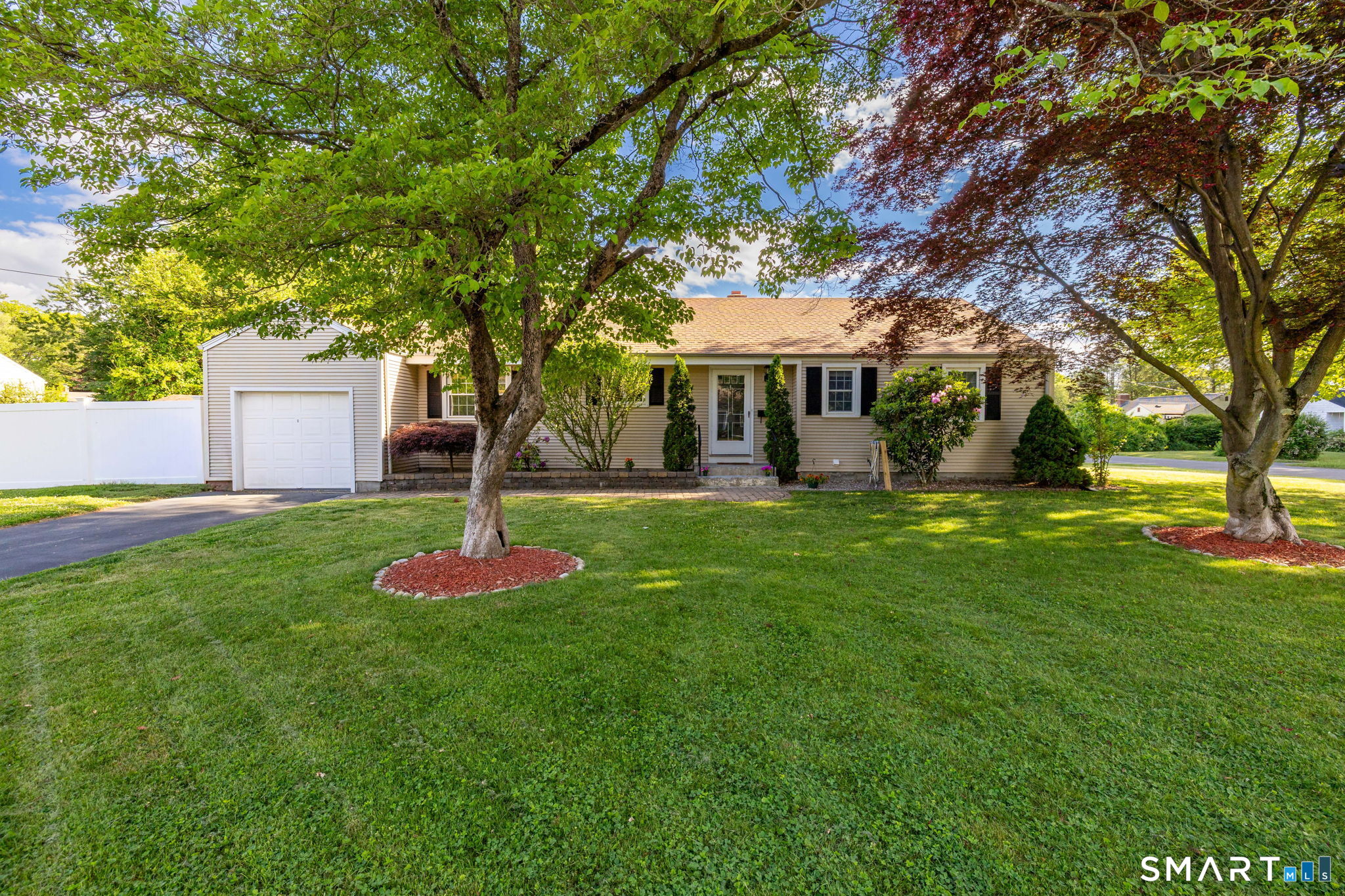 5 Dalewood Road Newington, CT 06111 - Photo 1 of 38