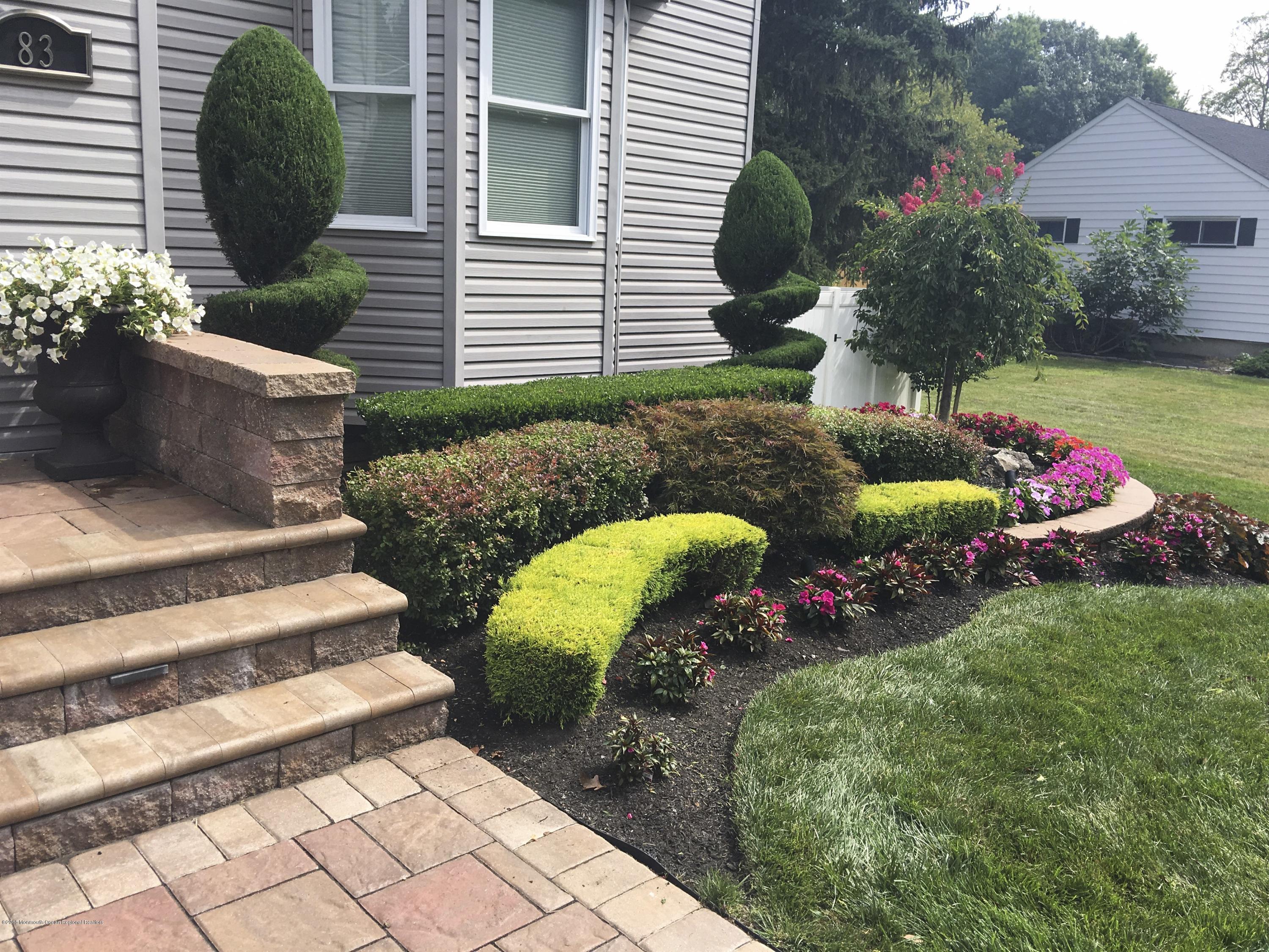 83 Aberdeen Road Matawan, NJ 07747 - Photo 28 of 35 028_Front Foliage