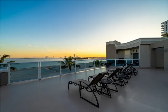 $1,489,900 | 1500 East Ocean Boulevard, Unit 608, Long Beach, CA 90802