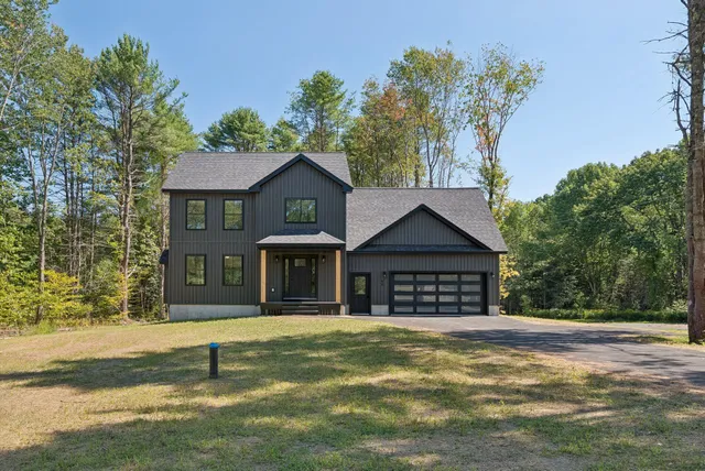 $889,000 | 90 Durham Road, Freeport, ME 04032