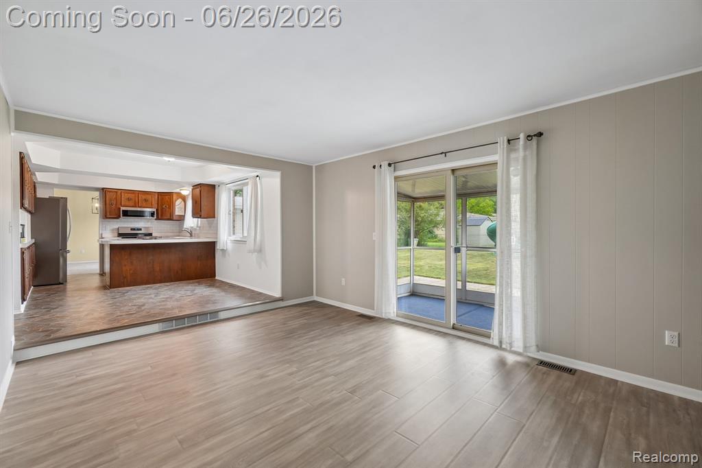 6046 Wedgewood Road Canton, MI 48187 - Photo 19 of 46
