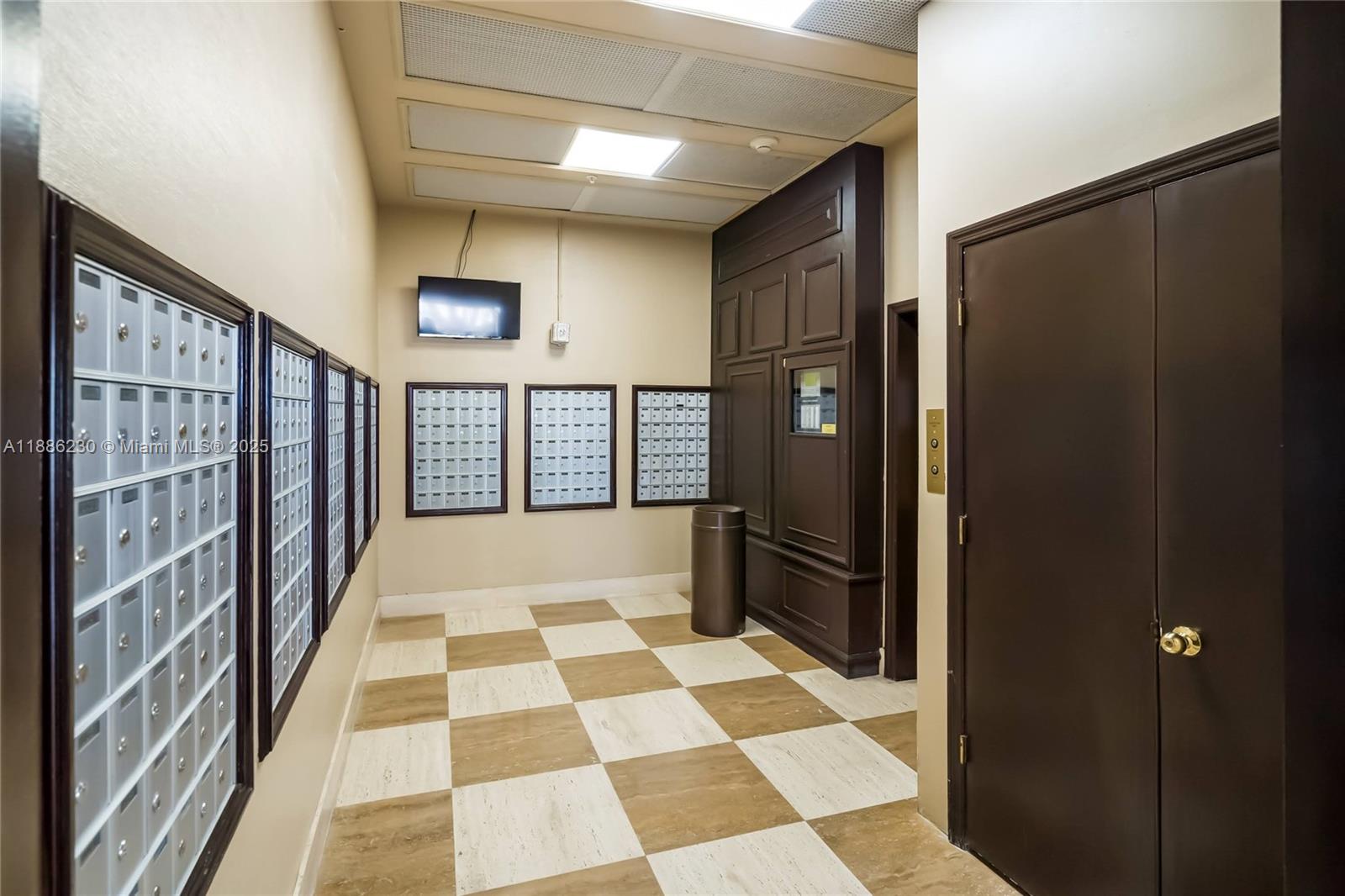 2030 South Ocean Drive, Unit 1118 Hallandale Beach, FL 33009 - Photo 48 of 58 a view of a entryway with a rug