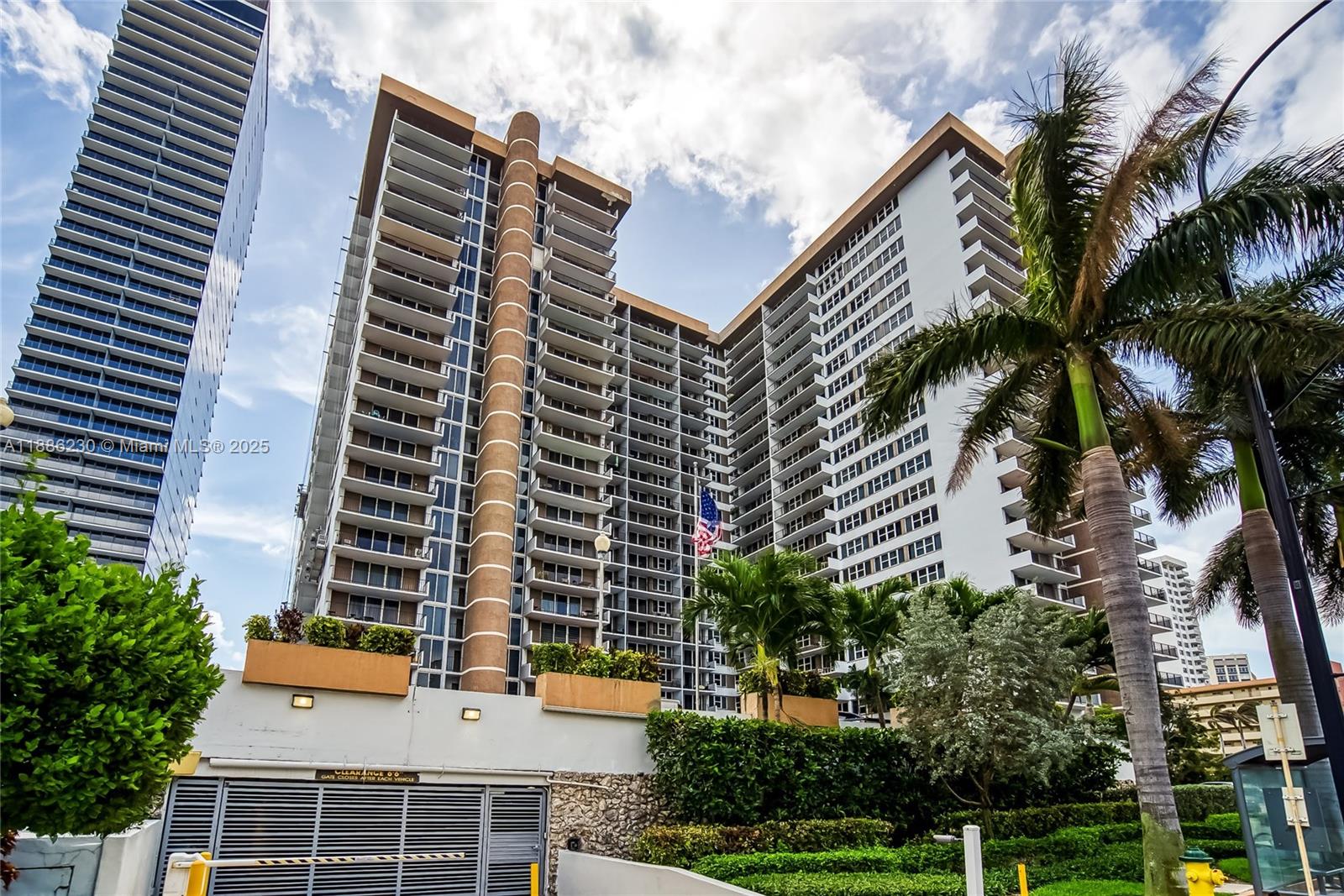 2030 South Ocean Drive, Unit 1118 Hallandale Beach, FL 33009 - Photo 57 of 58 a front view of a building