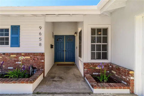 $1,329,000 | 9658 Dove Circle, Fountain Valley, CA 92708