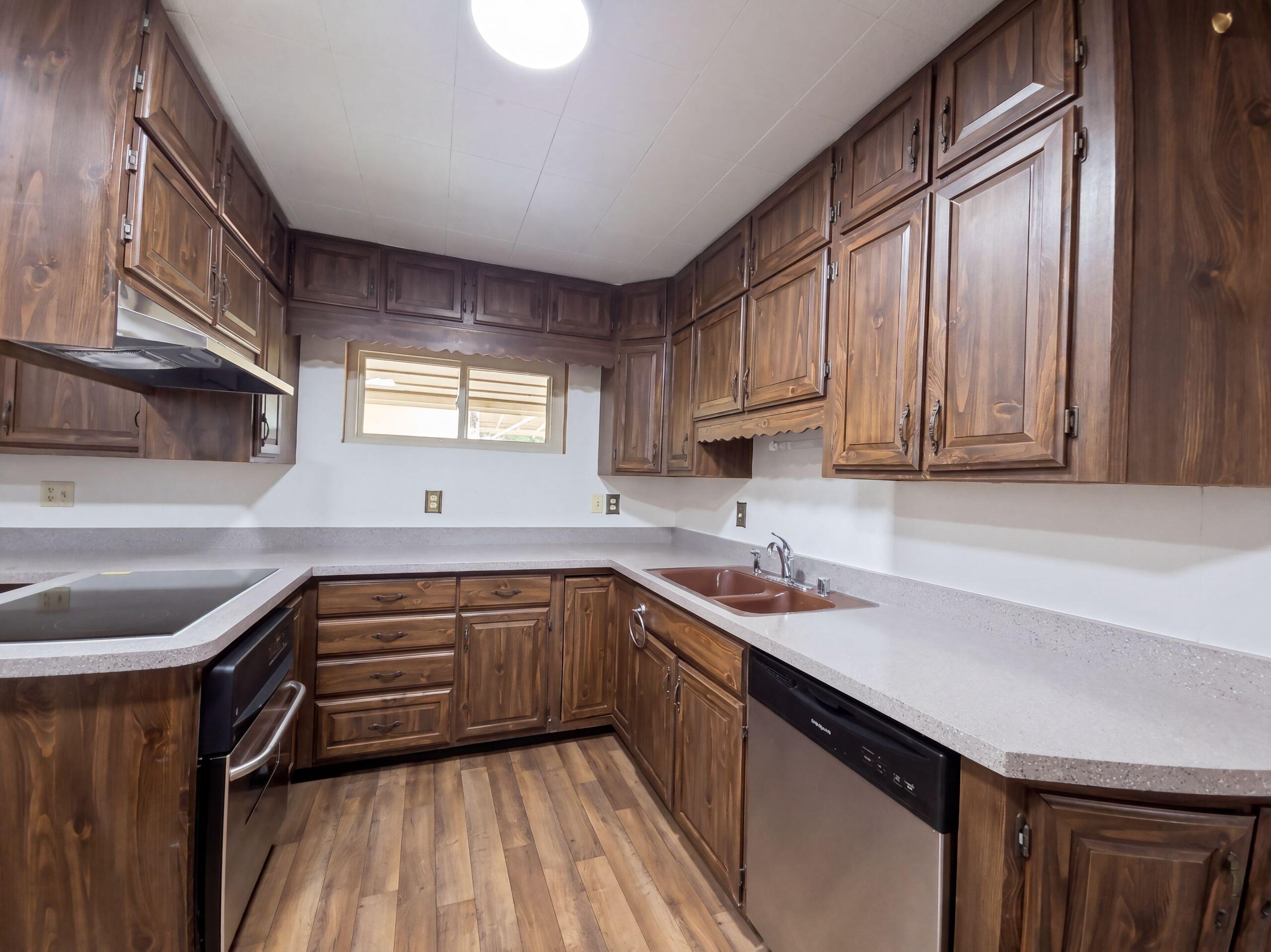 9222 Aztec Road Northeast Albuquerque, NM 87111 - Photo 7 of 17 Gallery Image 7