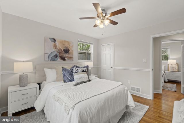 $850,000 | 3133 King Street, Alexandria, VA 22302