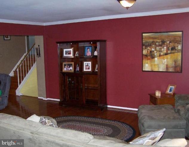 8305 Crown Court Road Alexandria, VA 22308 - Photo 5 of 25 Living Room #2
