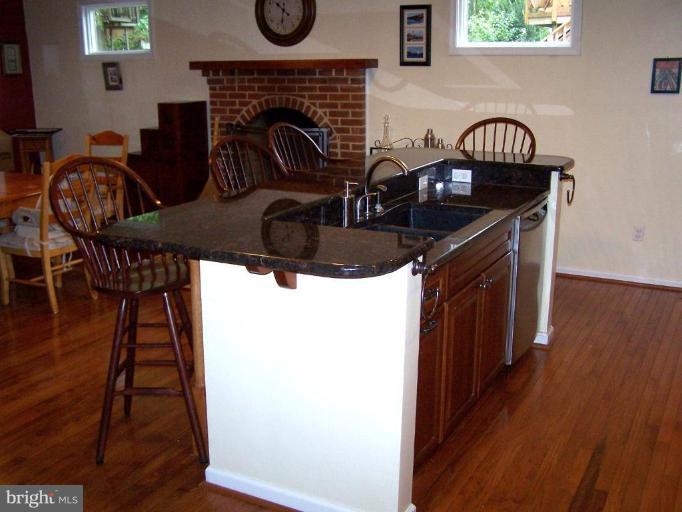 8305 Crown Court Road Alexandria, VA 22308 - Photo 7 of 25 Kitchen #2