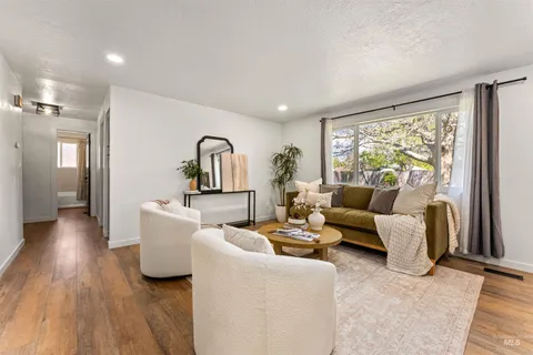 $430,000 | 4700 Jennifer Street, Boise, ID 83704