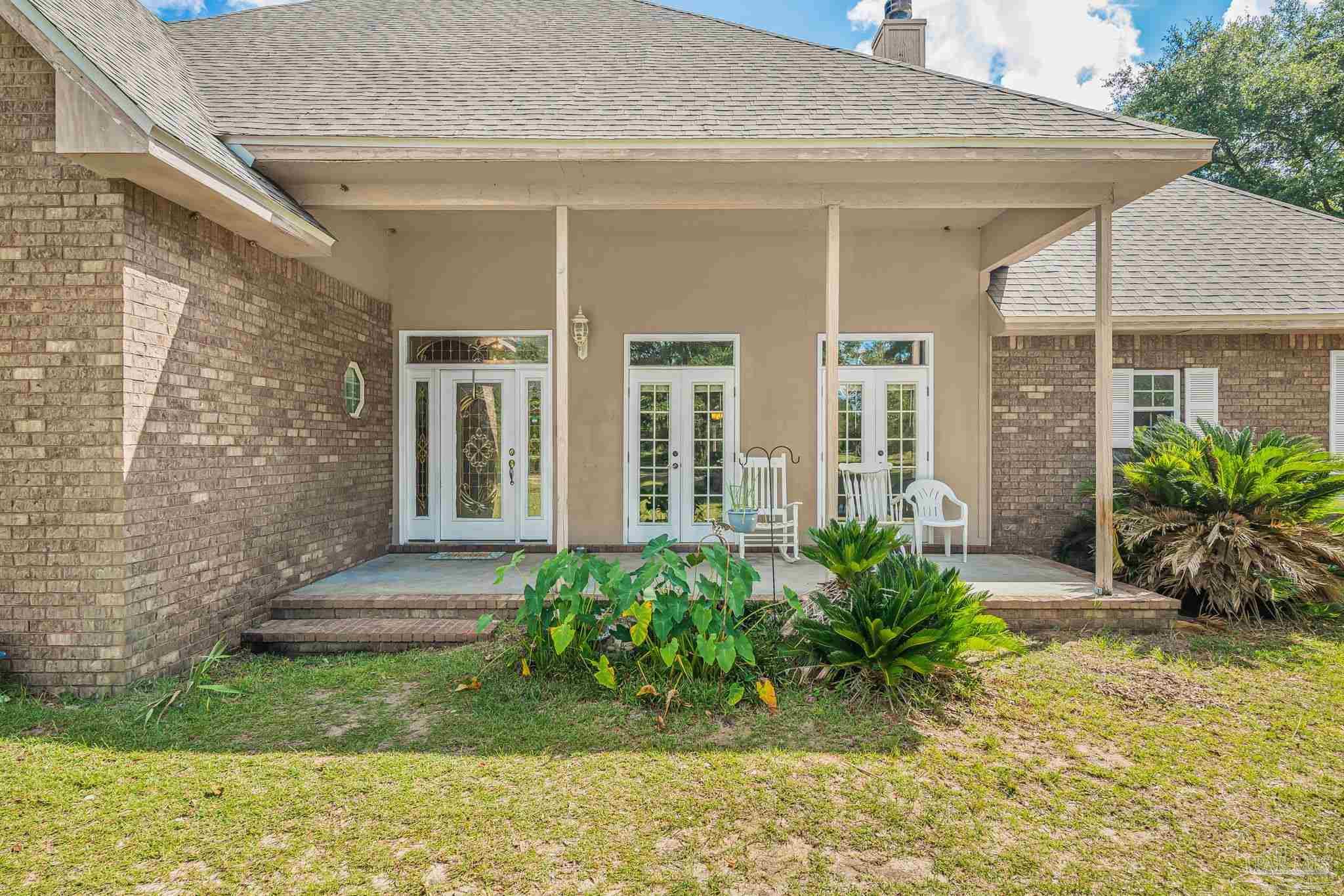 9069 Hay Meadow Road Milton, FL 32583 - Photo 5 of 46