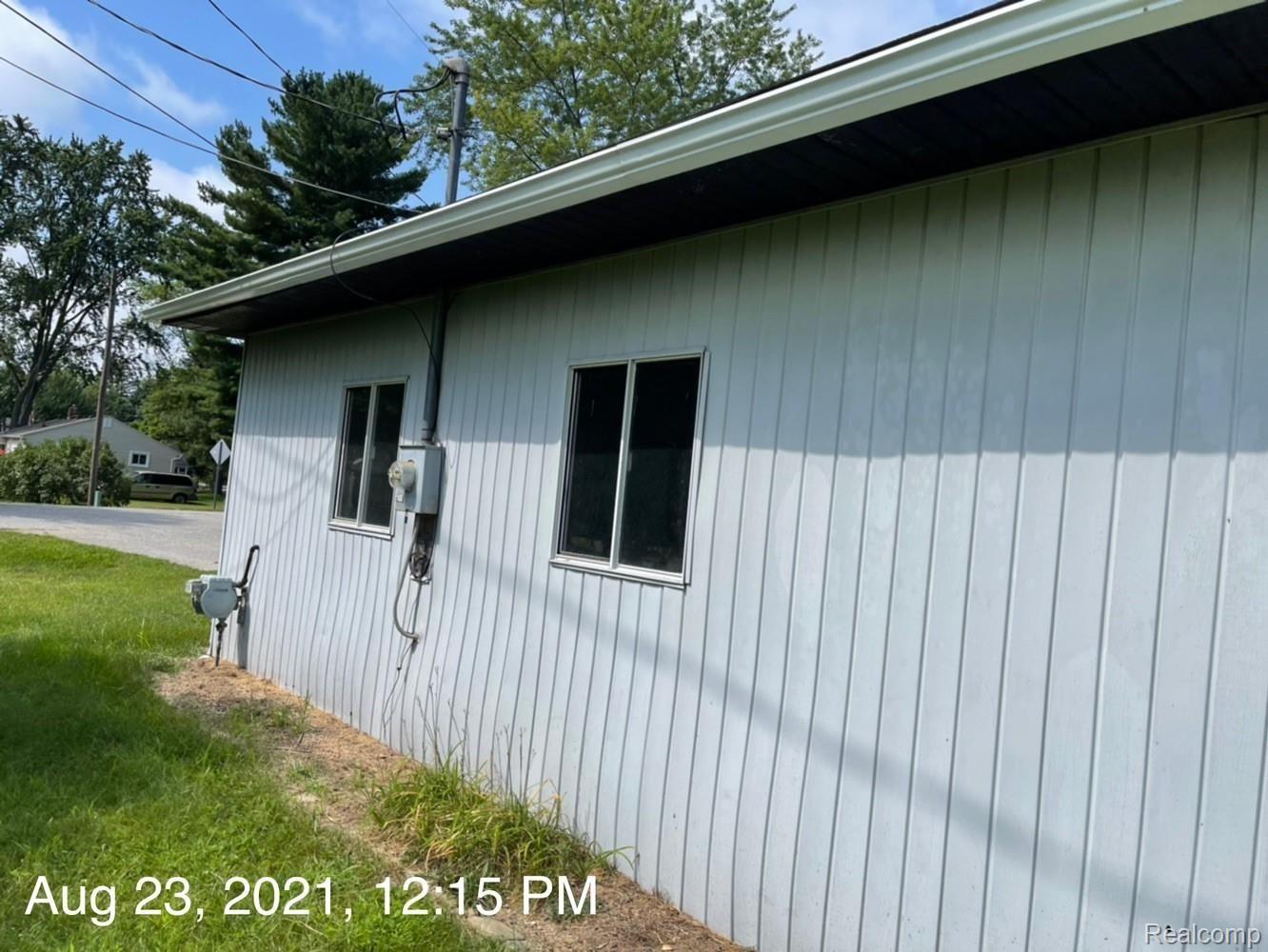 12430 Tuscola Road Clio, MI 48420 - Photo 3 of 10 D38B7628-2554-4927-9CA3-C77B19C2ED87.jpeg